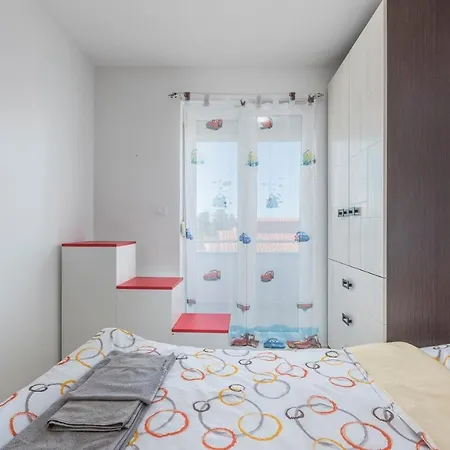 Appartement Leon With Balcony